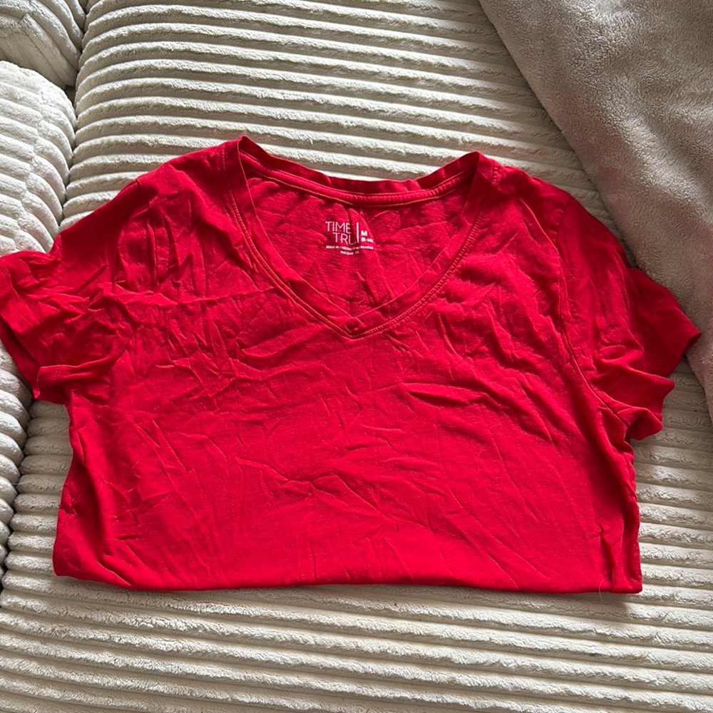 Time and Tru Red Crop Relaxed Short Sleeve T-Shirt